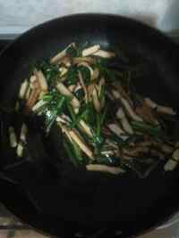 家常菜韭菜炒豆干