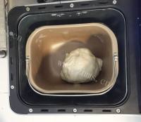 自制牛肉汉堡包做法图解5)