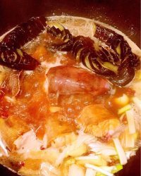 好吃的鲶鱼炖茄子做法图解5)