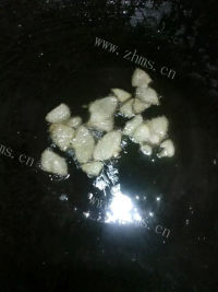 美味的炒萝卜干做法图解4)