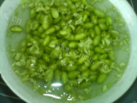 美味的嫩玉米鲜豆浆做法图解3)