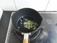 营养香菇萝卜丝汤做法图解3)