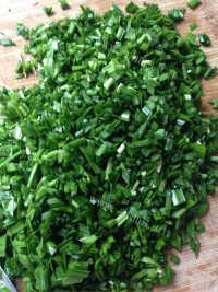 美味的韭菜鸡蛋饺子做法图解7)