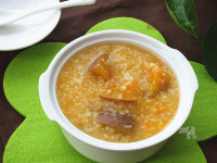 美味的南瓜小米粥