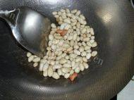 老醋花生米做法图解2)