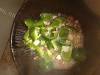 美味的青椒炒八爪鱼做法图解6)