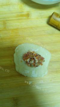 喷香的苏式榨菜鲜肉月饼做法图解12)
