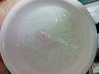 简单的凉拌菠菜粉丝做法图解2)