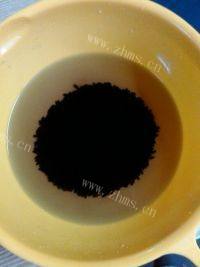 美味的红豆黑米粥做法图解3)