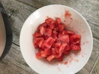 美味的番茄肉丸汤做法图解5)
