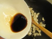 家常菜糖醋藕丁做法图解5)