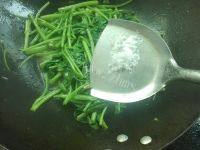 超喜欢的炒空心菜做法图解5)