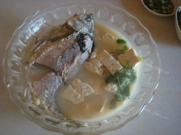 喷香的鲫鱼豆腐汤