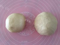 自制红豆酥做法图解5)