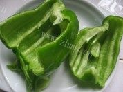 口感饱满的青椒炒茭白做法图解1)