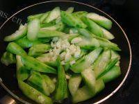 家常菜肉片丝瓜做法图解3)