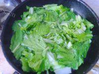 小白菜炒肉做法图解2)