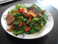 家常菜青椒牛肉片