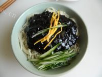 美味佳肴般的韩国炸酱面