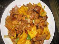 美味的菠萝炒肉