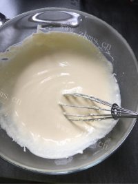 香甜的酸奶芝士派做法图解5)