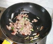 家常菜扁豆肉丝做法图解6)