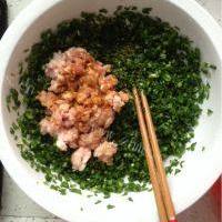 易做的猪肉韭菜饺子的做法图解二