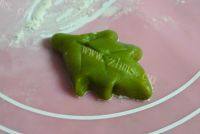 简单的抹茶冰皮月饼做法图解20)