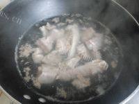 家常菜排骨炖豆角做法图解4)