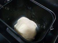 自制香橙面包做法图解4)