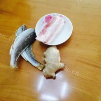 简单的蒸咸鱼做法图解1)