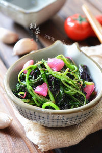 诱人的蒜香苋菜