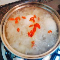 清爽银耳鸡蛋西米露做法图解14)
