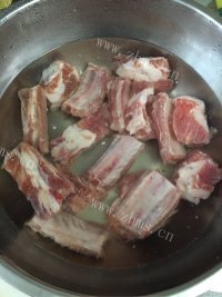 家常菜糖醋排骨做法图解1)