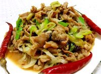 美味的葱爆孜然羊肉