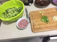 家常西兰花炒肉做法图解1)
