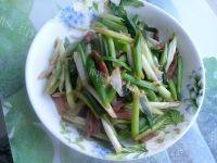 家常菜腊肠炒青蒜