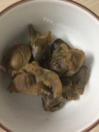 好吃的卤鸡胗做法图解4)
