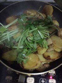 家常菜五花肉炒土豆片
