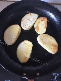 油煎馒头片做法图解3)