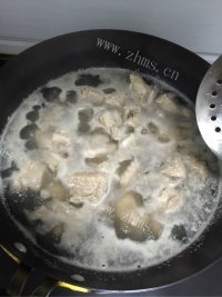 美味的红烧芝香排骨做法图解2)