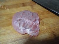 家常菜芹菜炒肉做法图解1)