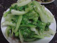 甘脆的清炒生菜做法图解8)