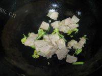 诱人的蘑菇炒肉做法图解7)