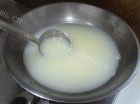 美味的红薯玉米面粥做法图解6)
