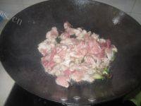 简易版豆角炖肉做法图解4)