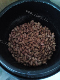 下酒菜芹菜拌花生米做法图解2)
