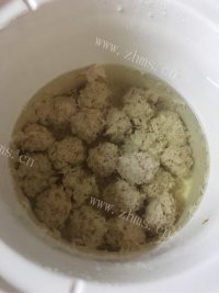 鲜美海马瘦肉汤做法图解9)
