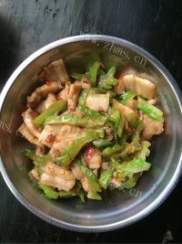 家常菜苦瓜烧五花肉