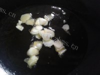 食欲满满的清炒莴笋做法图解3)